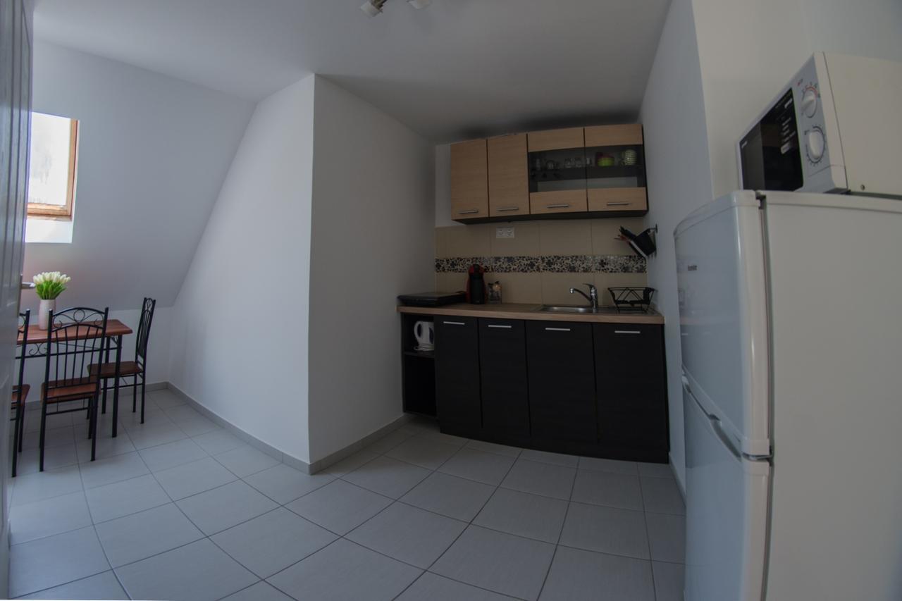 Dorothy Apartman Siófok Rum bild